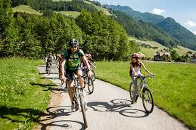 Es ist reich an naturschönheiten, welche von den urlaubern, die das tal besuchen, gerühmt werden. Inexpensive Packages For Your Ahrntal Holiday In Hotel Tiroler Adler