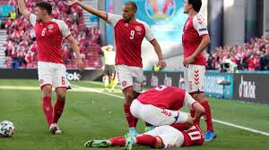 El capitán de dinamarca, christian eriksen, se ha desplomado en el minuto 43 del partido que enfrenta a su selección y finlandia en el parken stadium de copenhague. Eriksen Si Accascia A Terra In Danimarca Finlandia Cosciente E Sottoposto Ad Accertamenti Il Tirreno