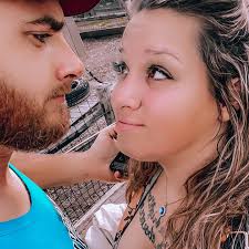 Cassie Puckett (@_cassuhnova_) · Orient, OH