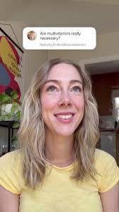 Kaitlin Dawson's Instagram, Twitter & Facebook