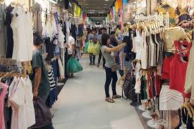 © ritu manoj jethani / shutterstock.com. Platinum Fashion Mall Siam Bangkok Map
