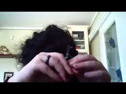 È normale perdere i capelli ogni giorno, tuttavia, perderne una . Come Fare Le Treccine Con I Fili Nei Capelli Beauty