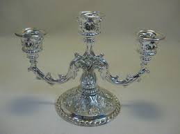 Candelabra Silver Plate 3 Nozzles Leaf Designs Davco Silver Ltd 9285 With Box Davcosilverltd Candelabra Candlestick Holders Leaf Design Candelabra