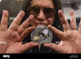 Simmons bank hi-res stock photography and images