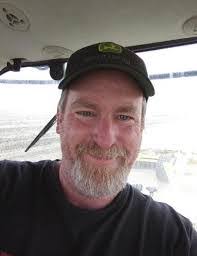 Shon Bates's Instagram, Twitter & Facebook