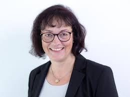 Studienzentrum, Praxis und Internationales