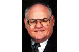 Earle Cale Davis obituary