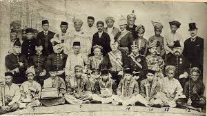 Click the image 1st.then read and understand.why we malays have got many priviliges and yet still arguing and complaining. Menghuraikan Status Bumiputera Secara Mudah Historical Figures Painting Art