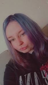 Melanie Me's Instagram, Twitter & Facebook