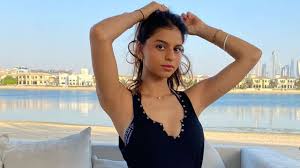 Biology and general sciences teacher at dumbarton academy ‍. Shah Rukh Khan S Daughter Suhana Khan Looks Gorgeous In Her Latest Photo With A Friend