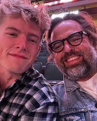 Samuel Upton's Instagram, Twitter & Facebook