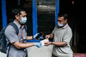 Jangan lupa bawa persayaratan pengambilan bst sesuai surat undangan pengambilan bst, yakni solusinya adalah dengan membuat surat kuasa yang dibubuhi materai. Distribusi Bansos Tunai Di Jakarta Hari Ini Cek Syaratnya