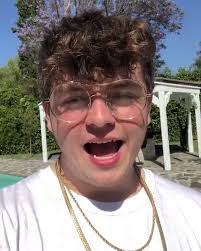 Kimberly Mcgivern's Instagram, Twitter & Facebook