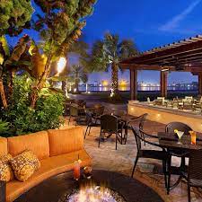 Oceana coastal kitchen offers an al fresco experience for guests, complete with sleek so i knew we where going to be staying at the bahia hotel & resort and that the catamaran hotel and. Oceana Coastal Kitchen Restaurant San Diego Ca Opentable