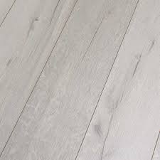 A White And Gray Mixture That Adds Brightness And Dimenson Kronotex Robusto Rip Oak White Laminate Flooring Wood Floors Wide Plank Flooring Laminate Flooring