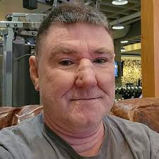 Through the Looking Glass, (and What Alice Found There): Illustrated by  Peter Newell : Carroll, Lewis, Newell, Peter: Amazon.co.uk: Books