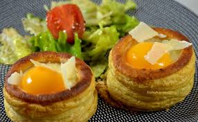 œuf Cocotte Dans Un Vol Au Vent Vol Au Vent Oeufs Cocotte Recettes De Cuisine