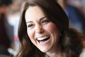 Casamento Real: O 'quase-acidente' com o vestido de Kate no casamento da  prima de William