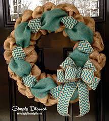 How To Make A Burlap Wreath In Less Than 30 Minutes Wreath Crafts Burlap Wreath Tutorial Easy Burlap Wreath