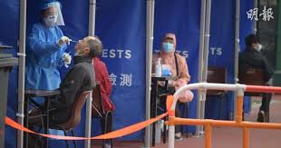 油尖旺區有 19 所中學。 其中 2 所是官立中學，12 所是資助中學，及 3 所是直資中學。 注意：以下顯示的收生組別，是估計中學大概會收到什麼組別的小六學生。 組別分類只作參考，而且資訊來自多個不同途徑，人云亦云，請用戶小心求證，不要盡信。 Pvqox Ugtjsnrm