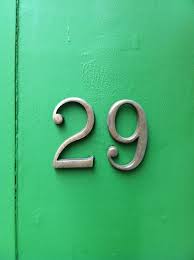 29 on a green door london shakie would be proud デザイン 数字 ロゴ