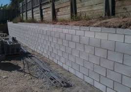 Most important point in this article different shapes of cinder blocks cinder block wall styles the styles of the cinder block wall can be of different types. 20 Garden Block Wall Ideas Simphome Concrete Block Retaining Wall Cheap Retaining Wall Concrete Retaining Walls