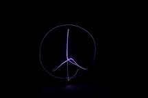 Our neon peace sign wall light makes it quick and easy to add maximum style to any room. Light Painting Of A Peace Sign In Idaho Stockphoto