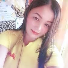 Sandra Largo's Instagram, Twitter & Facebook