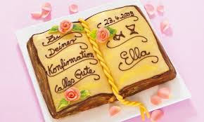 Fruchtiges Festtagsbuch Rezept In 2020 Buch Kuchen Kuchen Mit Marzipan Oetker