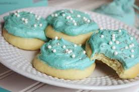 Lightly Lemon Greek Yogurt Sugar Cookies With Lemon Buttercream Frosting Recipes And How To Get Perfectly Tiffany Blue Colored Frosting Recipe Frosting Recipes Sugar Cookies Recipe Cookie Recipes
