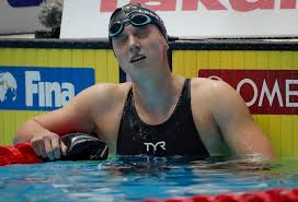 About an hour after winning the 200m final, katie ledecky returned to the pool and smashed the competition in the . Katie Ledecky Withdraws From 2 Races At Swimming Worlds Because Of Illness The New York Times