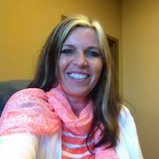 Debbie Benbow's Instagram, Twitter & Facebook