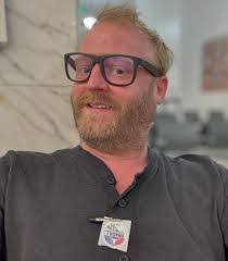 David Temple's Instagram, Twitter & Facebook