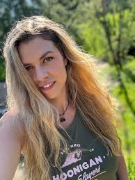 Good afternoon everyone I have been in this group for a little while now  and I wanted to introduce myself I am 9 year old Tayze from the 419 I write  my