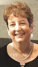 Sandy Wolfe's Instagram, Twitter & Facebook