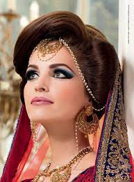 Wedding Makeup Round Face For Women Indian Wedding Hairstyles Matha Patti Hairstyles Bride Hairstyles