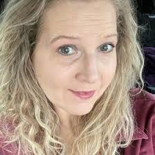 Colleen Dodd's Instagram, Twitter & Facebook