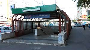 Pentru alte sensuri, vedeți 1 mai (dezambiguizare). Accident La Metrou 1 Mai Un BÄƒrbat È™i A Prins Piciorul In UÈ™a Metroului È™i A Fost Tarat Prin Tunel Cateva Zeci De Metri Impact