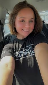 Sara Headley's Instagram, Twitter & Facebook