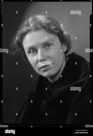 Iris Wilkinson [Robin Hyde], 1936, Wellington, by Spencer Digby Studios.  Spencer Digby