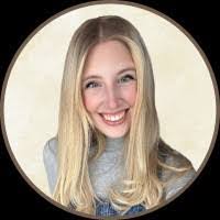 Taryn Mclean's Instagram, Twitter & Facebook