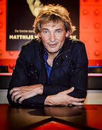 Donderdag maakt hij zijn debuut in popquiz op vtm. Matthijs Van Nieuwkerk Lonkt Naar Ons Land Werken In Belgie Is Stille Wens Tv Hln Be