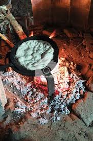 خبز الصاج على الفحم