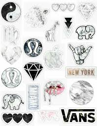 pin on chica en blanco y negro