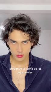 Alan Navarro's Instagram, Twitter & Facebook