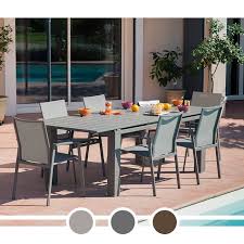 Conviviale, cette table en teck, munie d'une rallonge de 60 cm, vous permet de recevoir confortablement 10 personnes. Table De Jardin Avec Rallonge Elisa Proloisirs 180 240 Raviday Jardin