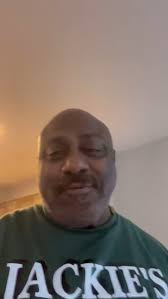 Throwback. Dan Dotson is a family friend of ours and when he found out that  I’m a huge fan of Storage Wars, this happened. @kenny_crossley he was so  kind to send me this personal message! #KennyDoIt