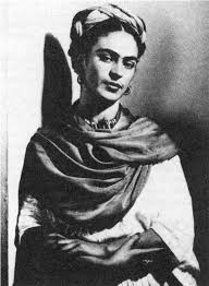 Unsigned, vintage prints, 5 x 7.3 (12.8x18.6cm), pieces: Photograph Of Frida Kahlo In 1939 By Nickolas Murray Metropolitan Download Scientific Diagram