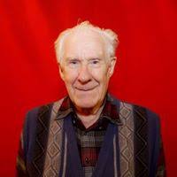 پیتر ومک نویسنده کتاب دیالوگ