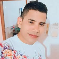 El fracaso es parte de la vida; si no fracasas, no aprendes y si no  aprendes, no cambias."😊